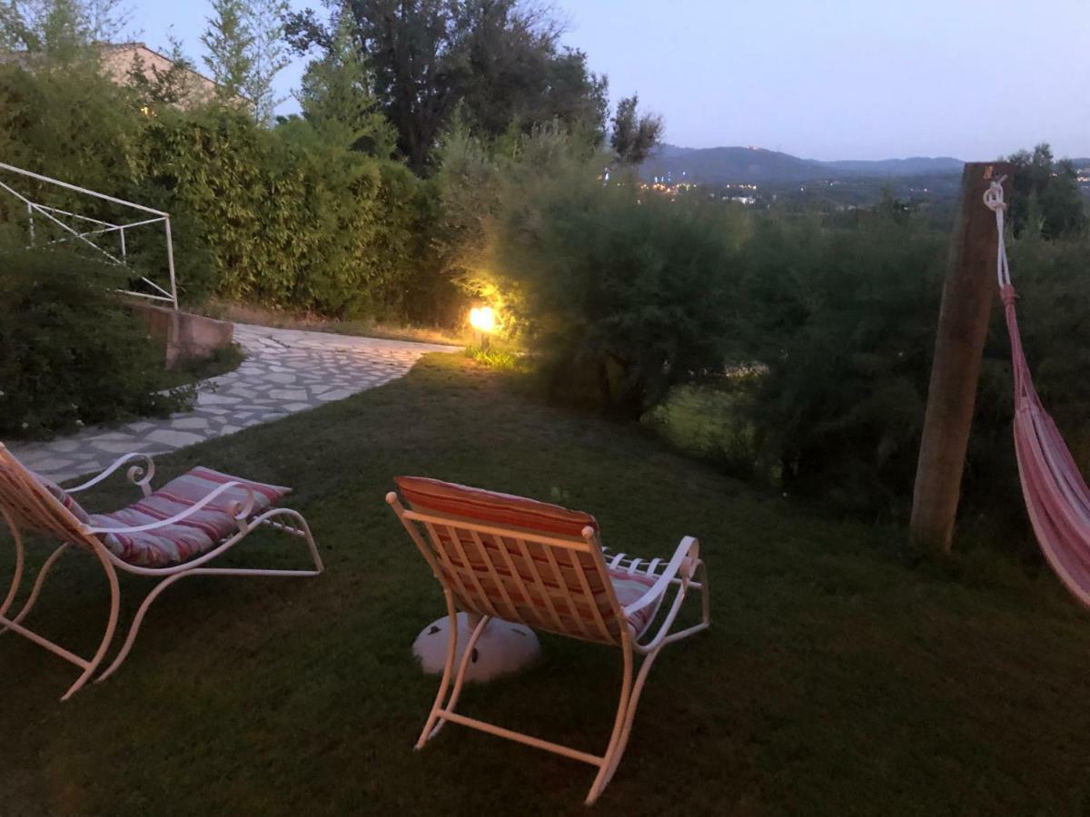 Aloasis Bed and Breakfast Grimaud Exteriör bild