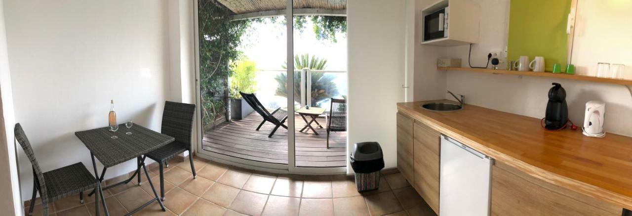 Aloasis Bed and Breakfast Grimaud Exteriör bild
